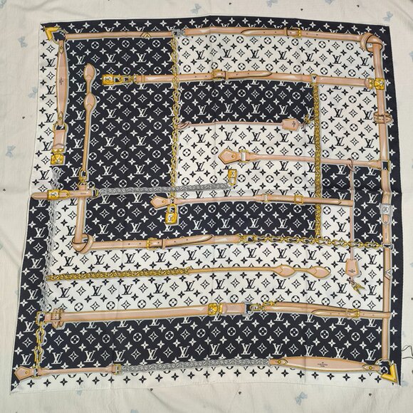 LV Classic Monogram Equestrian Scarf - Picture 2 of 5